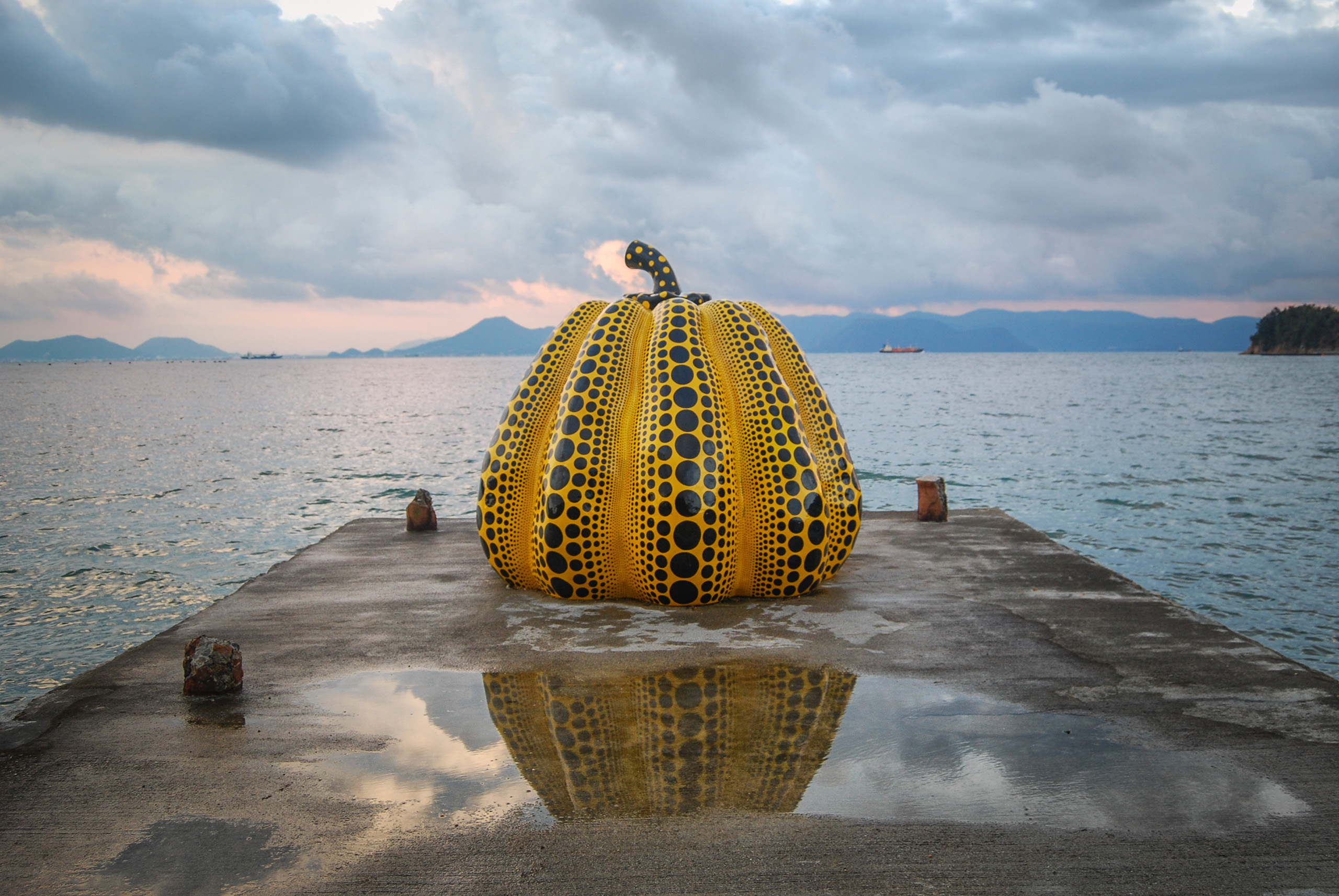 Visit Naoshima 2023/2024 - Japan's Art Island|InsideAsia Tours